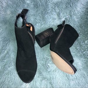 DOLCE VITA Booties Open Toe Suede Heel Side Zipper
